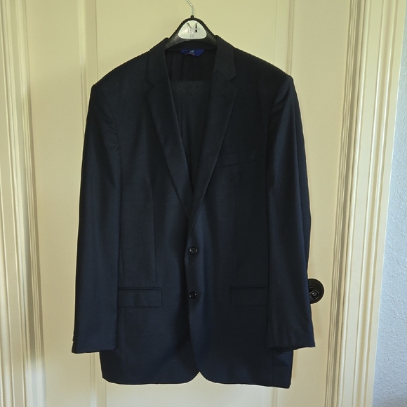 Classic Black Men's Suit Jacket And Trousers